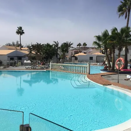 Canary Getaway *
