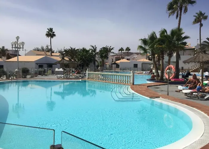 Canary Getaway *