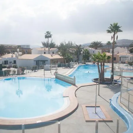 Canary Getaway *